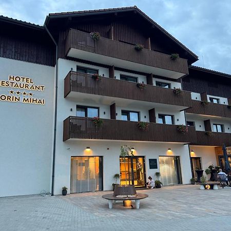 Hotel Sorin Mihai Cristian  Luaran gambar