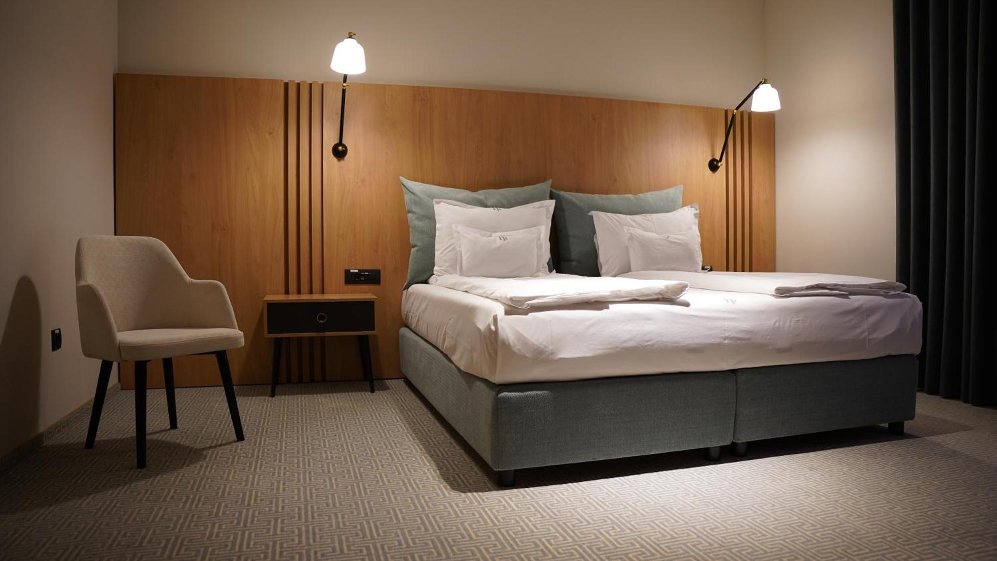 Hotel Sorin Mihai Cristian  Luaran gambar