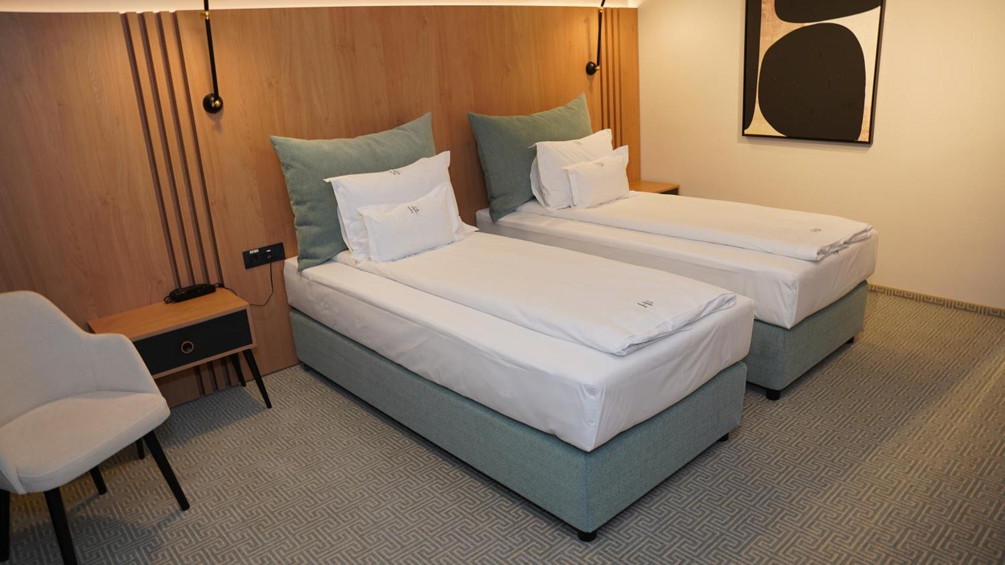 Hotel Sorin Mihai Cristian  Luaran gambar